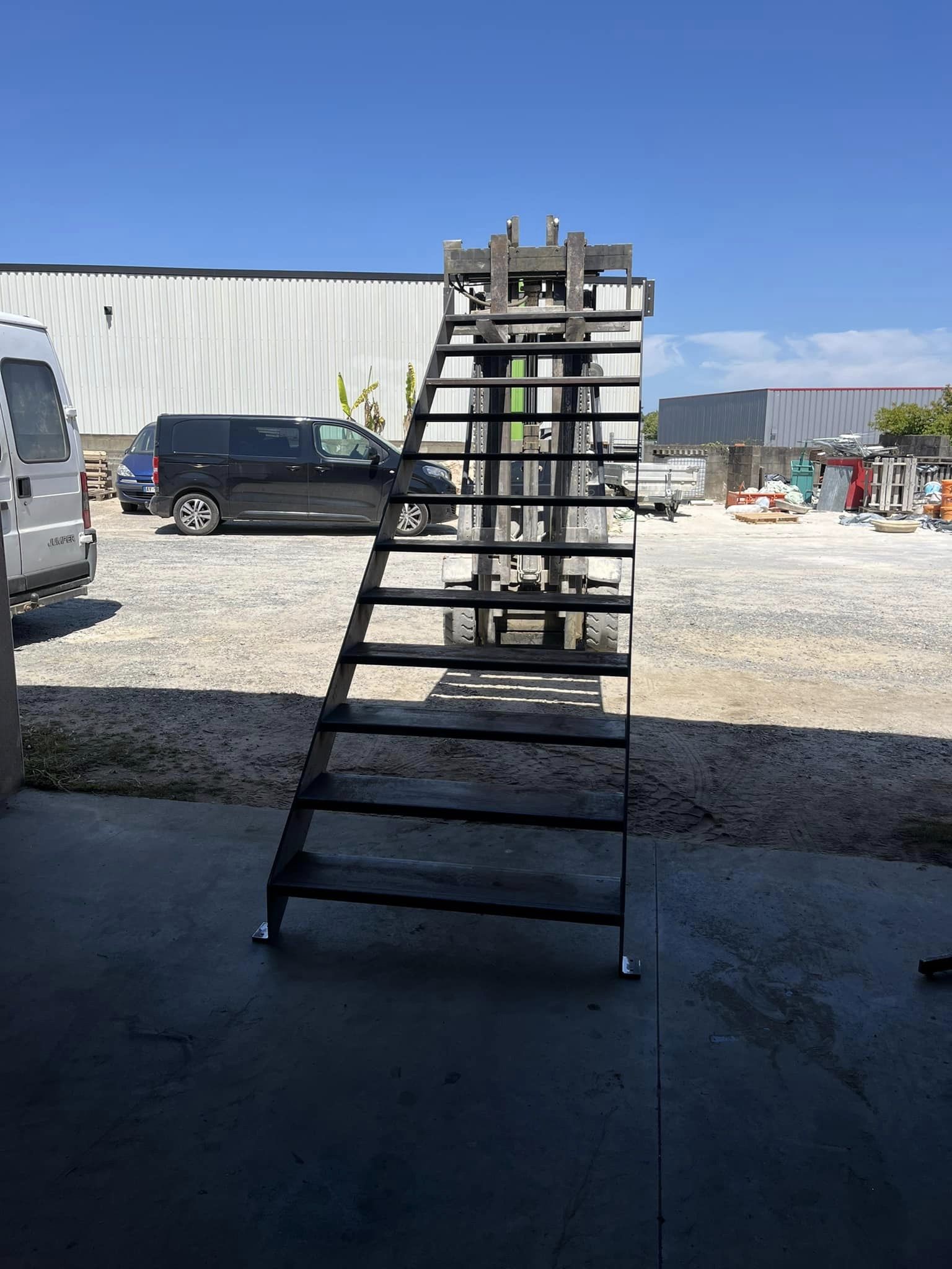 Fabrication d'un escalier droit pour un paysagiste, photo 2