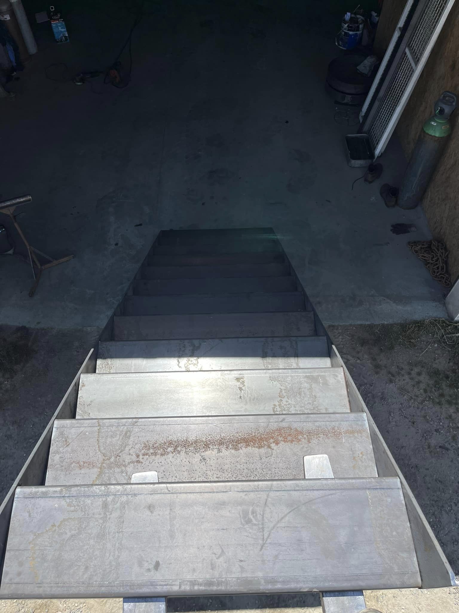 Fabrication d'un escalier droit pour un paysagiste, photo 3